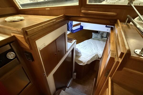 COCONUT 42ft Grand Banks Yacht For Sale