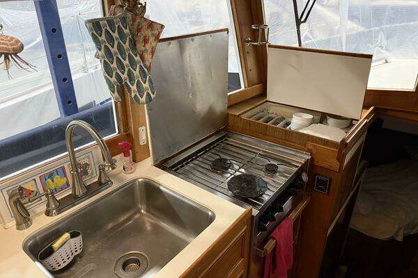 Grand Banks 42 Classic Yacht For Sale