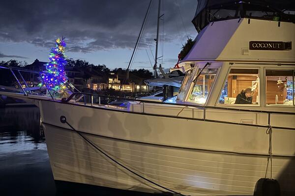 COCONUT 42ft Grand Banks Yacht For Sale