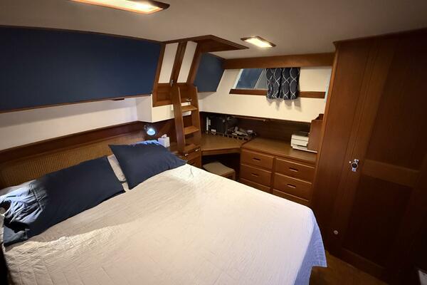 COCONUT 42ft Grand Banks Yacht For Sale