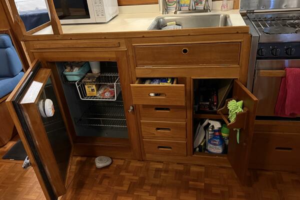 COCONUT 42ft Grand Banks Yacht For Sale