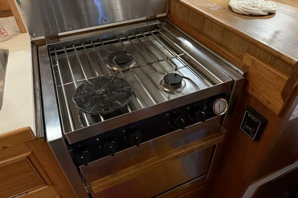 COCONUT 42ft Grand Banks Yacht For Sale