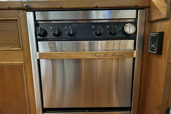 COCONUT 42ft Grand Banks Yacht For Sale