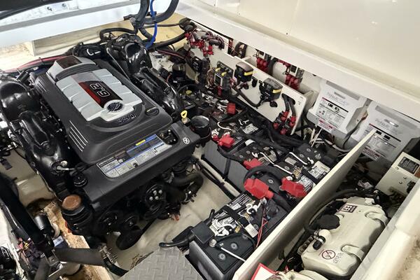 SLIP KNOT 32ft Sea Ray Yacht For Sale