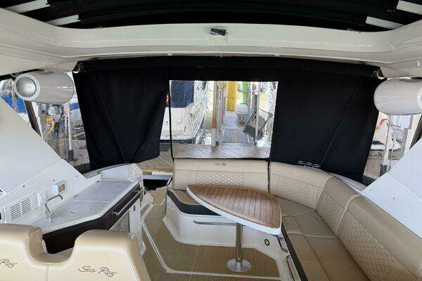 2023 Sea Ray 32