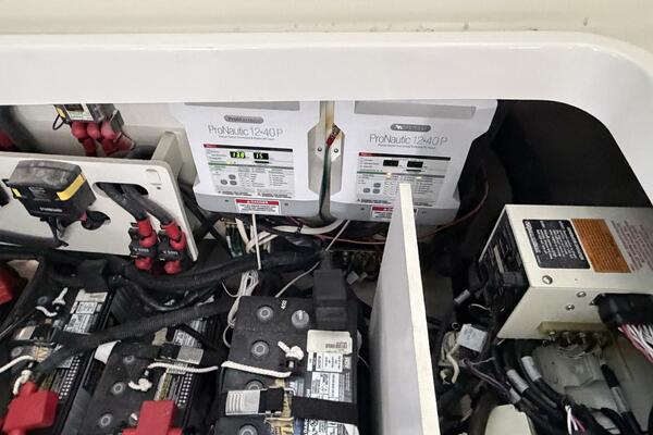 SLIP KNOT 32ft Sea Ray Yacht For Sale