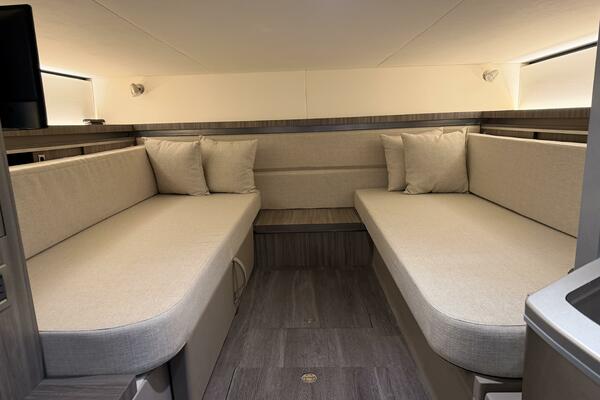 SLIP KNOT 32ft Sea Ray Yacht For Sale