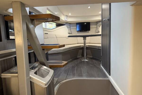 SLIP KNOT 32ft Sea Ray Yacht For Sale