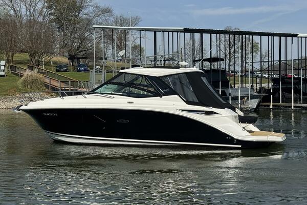 SLIP KNOT 32ft Sea Ray Yacht For Sale