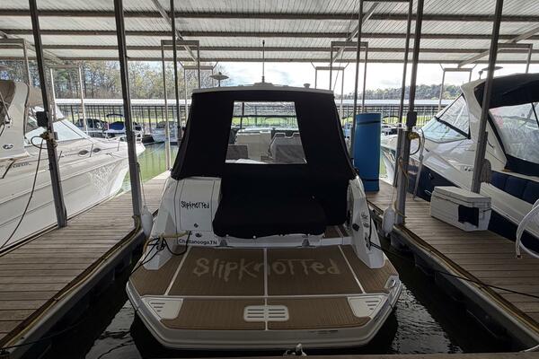 SLIP KNOT 32ft Sea Ray Yacht For Sale