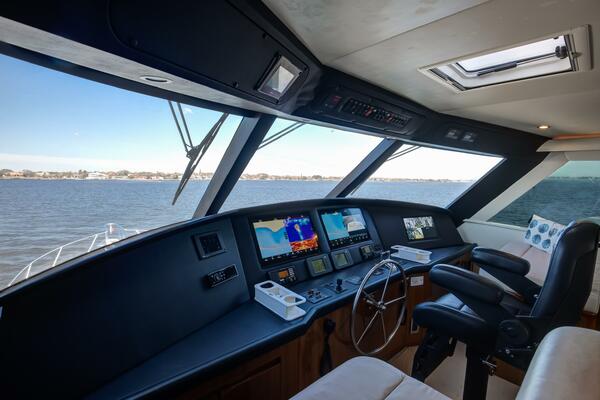 Viking 64 - High Life -