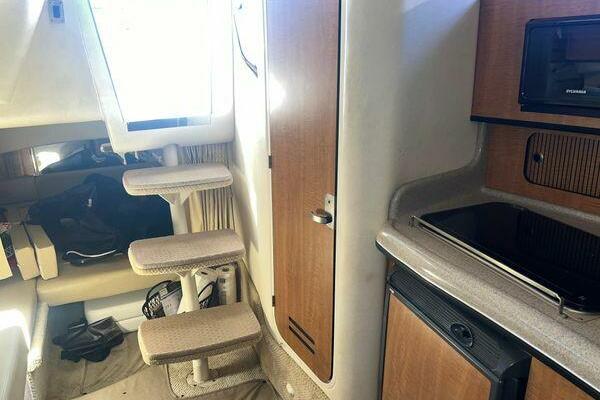 30ft Sea Ray Yacht For Sale