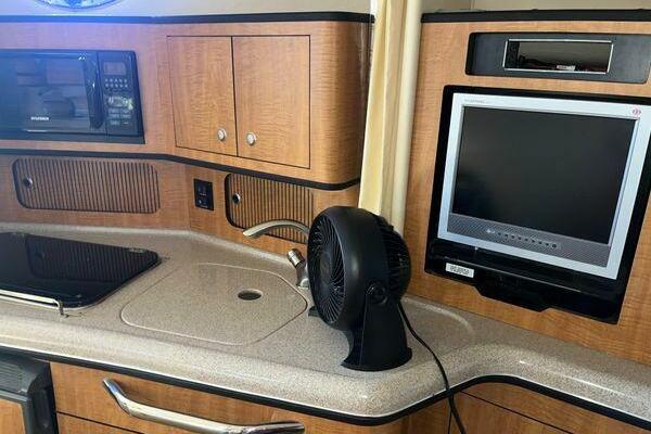 30ft Sea Ray Yacht For Sale