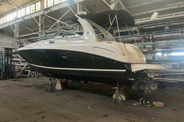 30ft Sea Ray Yacht For Sale