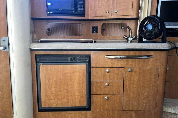 30ft Sea Ray Yacht For Sale