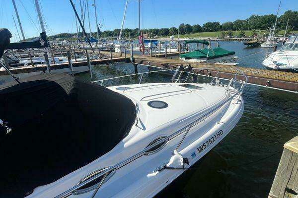 Photo of the 2006 Sea Ray Sundancer