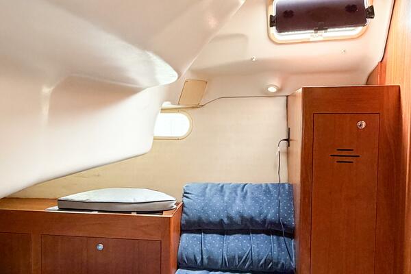 CAROLINA MOON 38ft Hunter Yacht For Sale