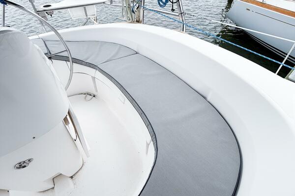 CAROLINA MOON 38ft Hunter Yacht For Sale