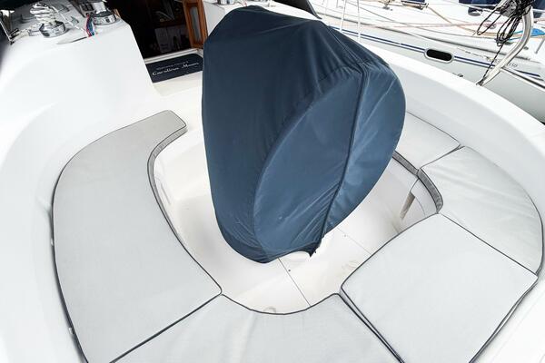 CAROLINA MOON 38ft Hunter Yacht For Sale