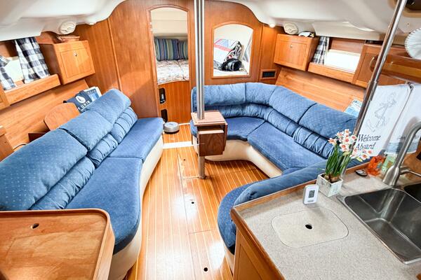 CAROLINA MOON 38ft Hunter Yacht For Sale