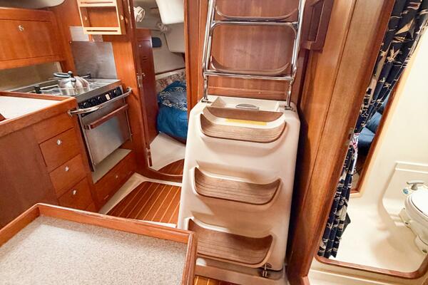 CAROLINA MOON 38ft Hunter Yacht For Sale