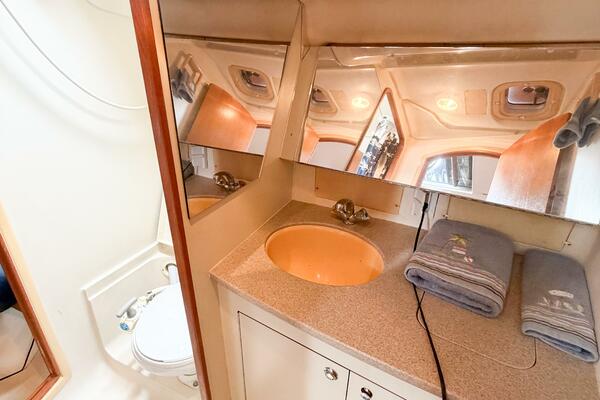 CAROLINA MOON 38ft Hunter Yacht For Sale