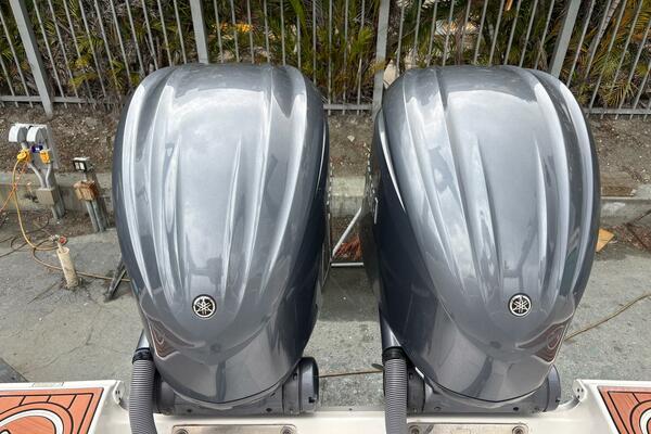 27ft Sea Hunt Yacht For Sale