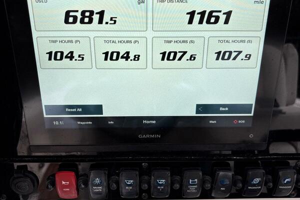 27ft Sea Hunt Yacht For Sale