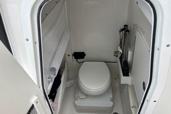 27ft Sea Hunt Yacht For Sale