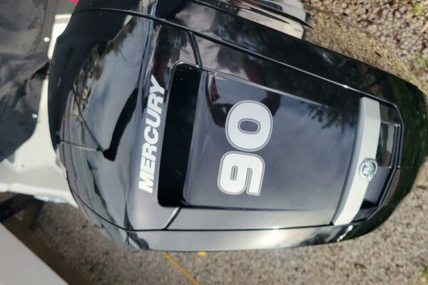 17ft Bayliner Yacht For Sale