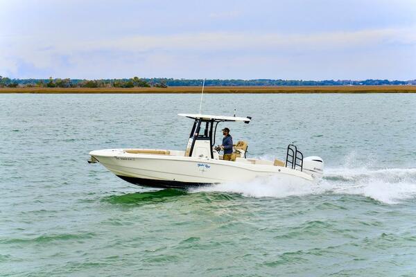 Feeln  Reel 25ft NauticStar Yacht For Sale