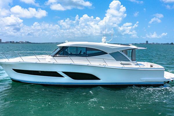 50ft Riviera Yacht For Sale