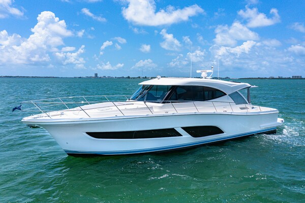 50ft Riviera Yacht For Sale