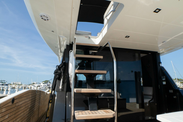 53ft Galeon Yacht For Sale