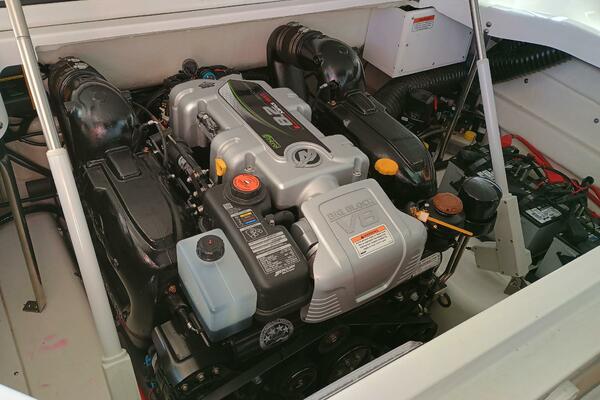 29ft Cobalt Yacht For Sale