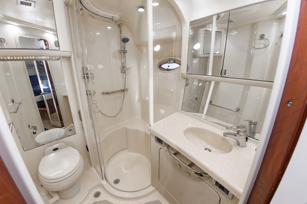 58SeaRay560_041