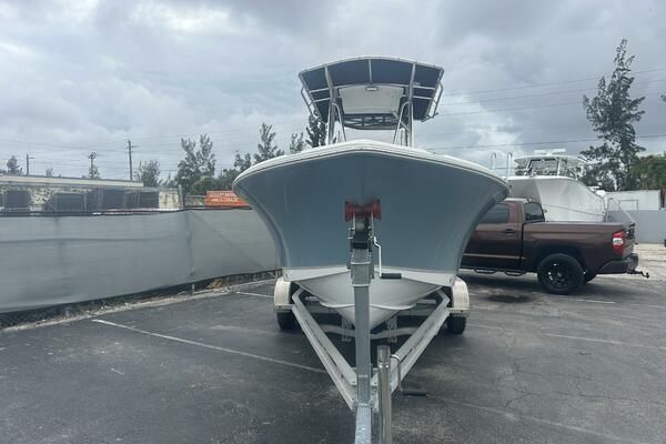 23ft Sea Hunt Yacht For Sale