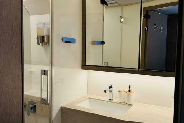 65ft Lagoon Yacht For Sale