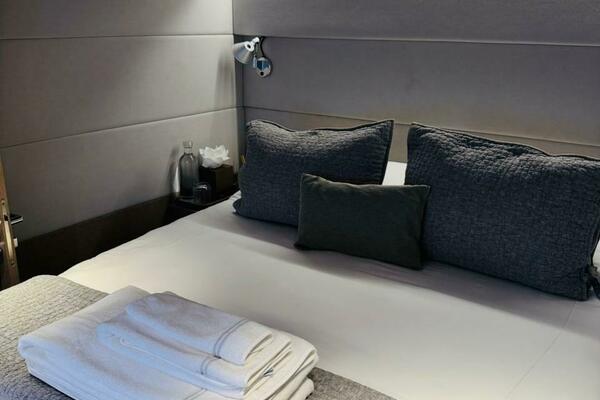 65ft Lagoon Yacht For Sale