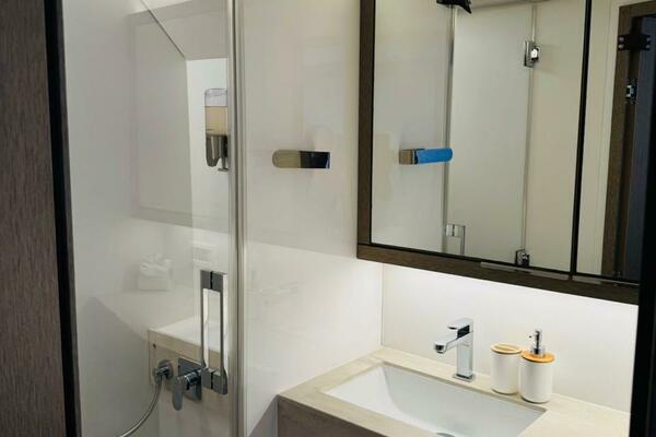 65ft Lagoon Yacht For Sale