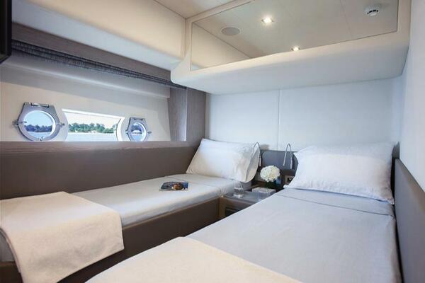 65ft Ferretti Yachts Yacht For Sale