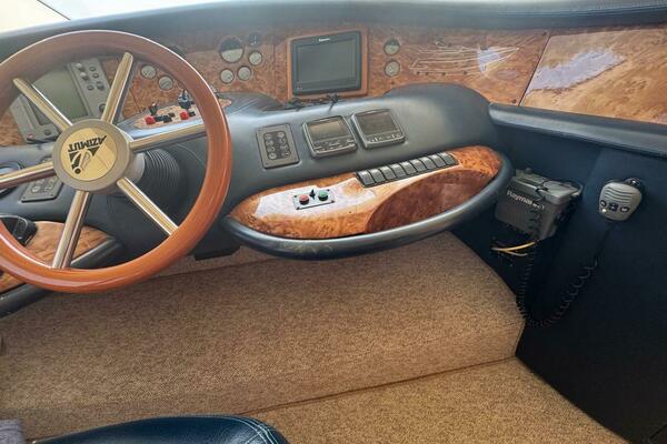 68ft Azimut Yacht For Sale