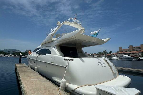 68ft Azimut Yacht For Sale