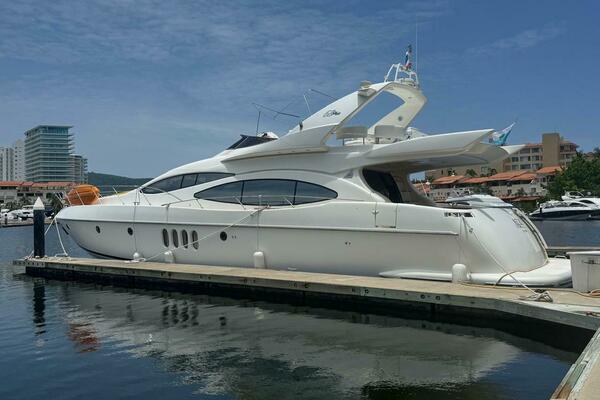 68ft Azimut Yacht For Sale