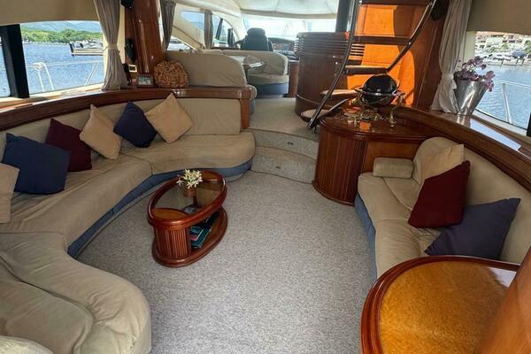 68ft Azimut Yacht For Sale