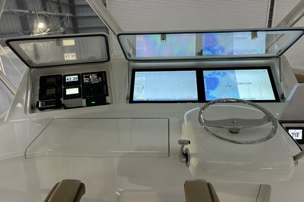 Hooked Up 50ft Viking Yacht For Sale