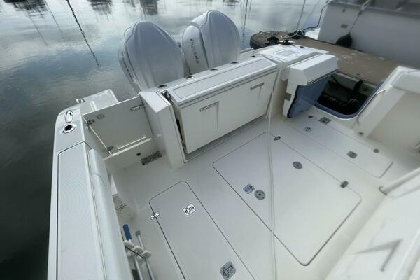 32ft Pursuit Yacht For Sale