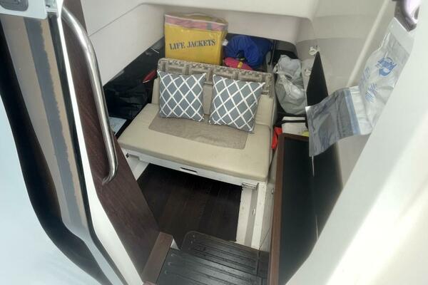 32ft Pursuit Yacht For Sale