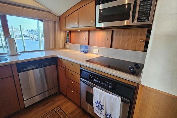 70ft Ocean Yachts Yacht For Sale