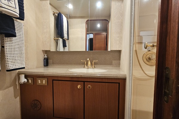 70ft Ocean Yachts Yacht For Sale